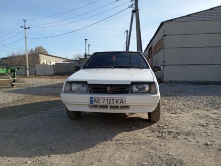 Белый ВАЗ 2108, объемом двигателя 1.3 л и пробегом 100 тыс. км за 950 $, фото 1 на Automoto.ua