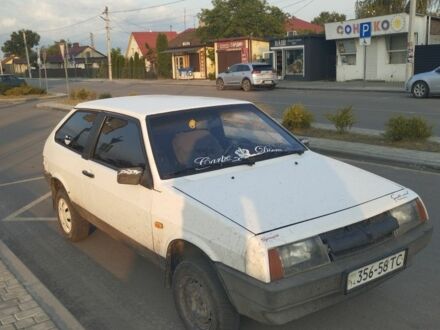 ВАЗ 2108 1987 у Червонограде на Automoto.ua Білий ВАЗ 2108, об'ємом двигуна 0 л та пробігом 35 тис. км за 550 $, фото 1 на Automoto.ua