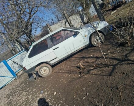 Белый ВАЗ 2108, объемом двигателя 1.3 л и пробегом 300 тыс. км за 350 $, фото 1 на Automoto.ua