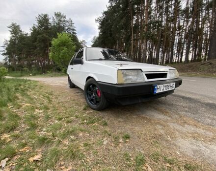 Белый ВАЗ 2108, объемом двигателя 1.3 л и пробегом 100 тыс. км за 1850 $, фото 1 на Automoto.ua