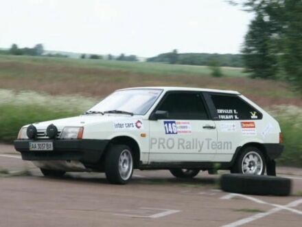 Белый ВАЗ 2108, объемом двигателя 1.4 л и пробегом 200 тыс. км за 4000 $, фото 1 на Automoto.ua