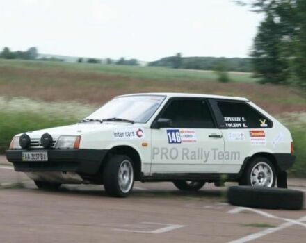 Белый ВАЗ 2108, объемом двигателя 1.4 л и пробегом 200 тыс. км за 4000 $, фото 1 на Automoto.ua