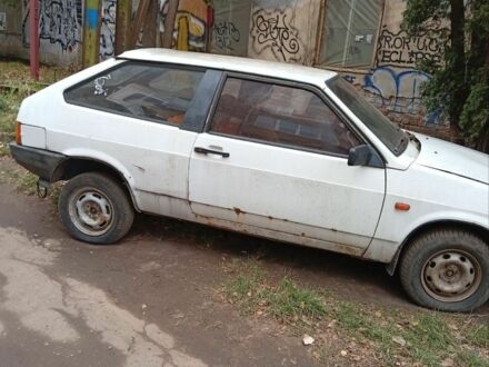 Белый ВАЗ 2108, объемом двигателя 0 л и пробегом 10 тыс. км за 380 $, фото 1 на Automoto.ua