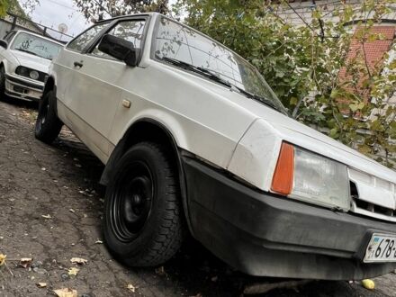 Белый ВАЗ 2108, объемом двигателя 1.5 л и пробегом 100 тыс. км за 766 $, фото 1 на Automoto.ua