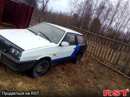 ВАЗ 2108 1988 в Малине на Automoto.ua Белый ВАЗ 2108, объемом двигателя 1.3 л и пробегом 300 тыс. км за 900 $, фото 1 на Automoto.ua