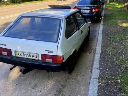 ВАЗ 2108 1988 в Харькове на Automoto.ua Белый ВАЗ 2108, объемом двигателя 1.5 л и пробегом 0 тыс. км за 650 $, фото 1 на Automoto.ua