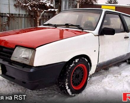 Белый ВАЗ 2108, объемом двигателя 1.5 л и пробегом 250 тыс. км за 500 $, фото 1 на Automoto.ua