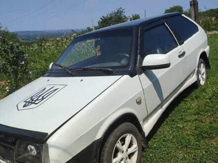 Белый ВАЗ 2108, объемом двигателя 1.3 л и пробегом 200 тыс. км за 1000 $, фото 1 на Automoto.ua