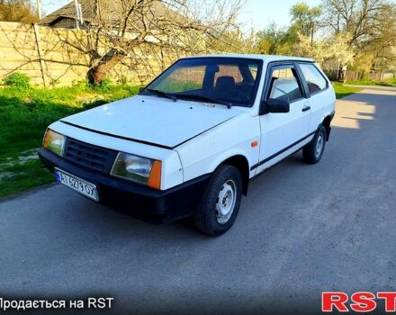 Белый ВАЗ 2108, объемом двигателя 1.3 л и пробегом 128 тыс. км за 550 $, фото 1 на Automoto.ua