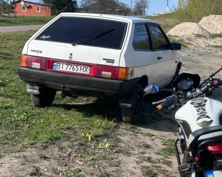 Белый ВАЗ 2108, объемом двигателя 1.3 л и пробегом 246 тыс. км за 751 $, фото 1 на Automoto.ua
