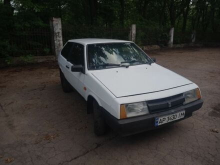 ВАЗ 2108 1988 у Дніпро (Дніпропетровську) на Automoto.ua Білий ВАЗ 2108, об'ємом двигуна 1.3 л та пробігом 74 тис. км за 604 $, фото 1 на Automoto.ua
