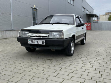 Белый ВАЗ 2108, объемом двигателя 1.3 л и пробегом 1 тыс. км за 725 $, фото 1 на Automoto.ua