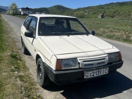 Белый ВАЗ 2108, объемом двигателя 1.5 л и пробегом 101 тыс. км за 421 $, фото 1 на Automoto.ua