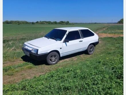 ВАЗ 2108 1988 у Переяславе-Хмельницком на Automoto.ua Білий ВАЗ 2108, об'ємом двигуна 1 л та пробігом 200 тис. км за 846 $, фото 1 на Automoto.ua