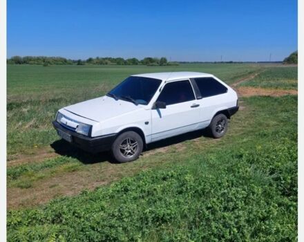 Белый ВАЗ 2108, объемом двигателя 1 л и пробегом 200 тыс. км за 846 $, фото 1 на Automoto.ua