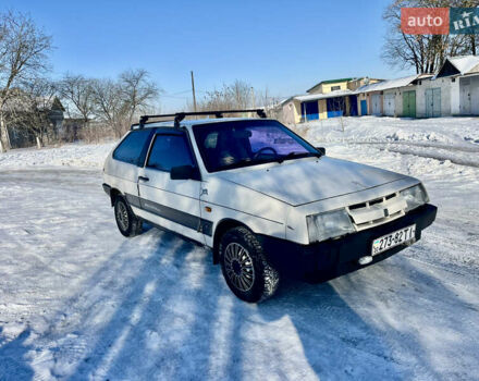 Белый ВАЗ 2108, объемом двигателя 0 л и пробегом 220 тыс. км за 650 $, фото 1 на Automoto.ua