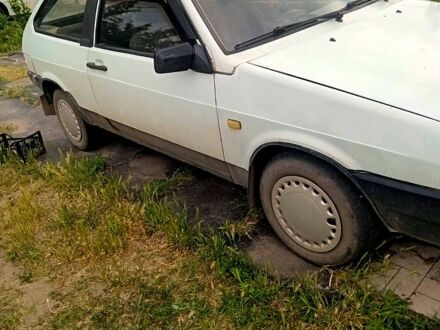 ВАЗ 2108 1989 у Павлограде на Automoto.ua Білий ВАЗ 2108, об'ємом двигуна 1.3 л та пробігом 100 тис. км за 600 $, фото 1 на Automoto.ua