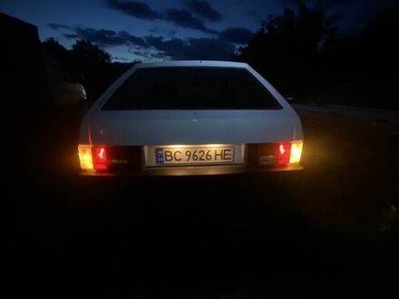 ВАЗ 2108 1989 у Стрые на Automoto.ua Білий ВАЗ 2108, об'ємом двигуна 1.3 л та пробігом 190 тис. км за 900 $, фото 1 на Automoto.ua