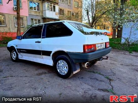 ВАЗ 2108 1989 у Донецьку на Automoto.ua Білий ВАЗ 2108, об'ємом двигуна 1.3 л та пробігом 200 тис. км за 950 $, фото 1 на Automoto.ua