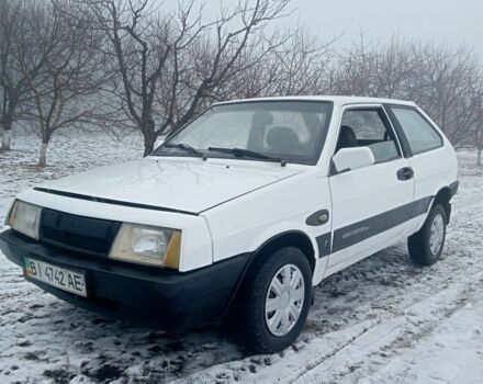 Белый ВАЗ 2108, объемом двигателя 1 л и пробегом 250 тыс. км за 792 $, фото 1 на Automoto.ua