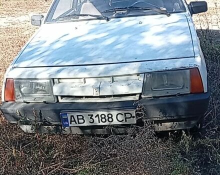 Белый ВАЗ 2108, объемом двигателя 1.2 л и пробегом 200 тыс. км за 334 $, фото 1 на Automoto.ua