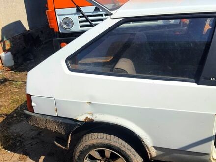 ВАЗ 2108 1990 в Ромнах на Automoto.ua Белый ВАЗ 2108, объемом двигателя 1.1 л и пробегом 0 тыс. км за 700 $, фото 1 на Automoto.ua