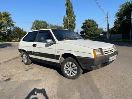 ВАЗ 2108 1990 в Одессе на Automoto.ua Белый ВАЗ 2108, объемом двигателя 0 л и пробегом 100 тыс. км за 850 $, фото 1 на Automoto.ua