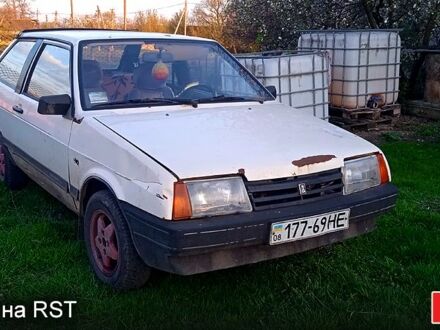 ВАЗ 2108 1990 в Криничках на Automoto.ua Белый ВАЗ 2108, объемом двигателя 15 л и пробегом 250 тыс. км за 530 $, фото 1 на Automoto.ua