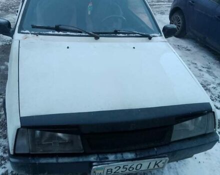 Белый ВАЗ 2108, объемом двигателя 1.5 л и пробегом 42 тыс. км за 600 $, фото 1 на Automoto.ua