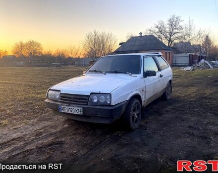 Белый ВАЗ 2108, объемом двигателя 1.6 л и пробегом 185 тыс. км за 500 $, фото 1 на Automoto.ua