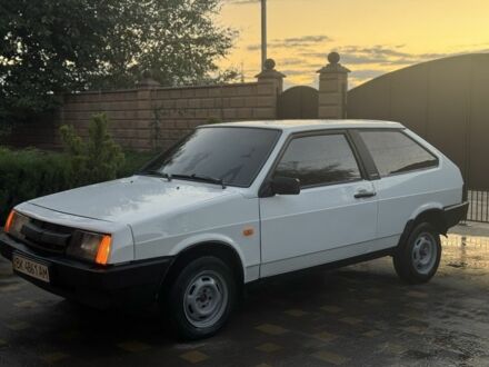 Белый ВАЗ 2108, объемом двигателя 1.3 л и пробегом 150 тыс. км за 825 $, фото 1 на Automoto.ua