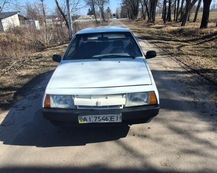 Белый ВАЗ 2108, объемом двигателя 1.3 л и пробегом 210 тыс. км за 850 $, фото 1 на Automoto.ua