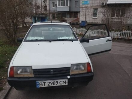 Білий ВАЗ 2108, об'ємом двигуна 2 л та пробігом 350 тис. км за 1200 $, фото 1 на Automoto.ua
