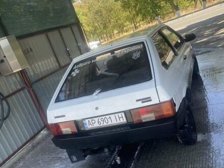Белый ВАЗ 2108, объемом двигателя 1.3 л и пробегом 320 тыс. км за 900 $, фото 1 на Automoto.ua