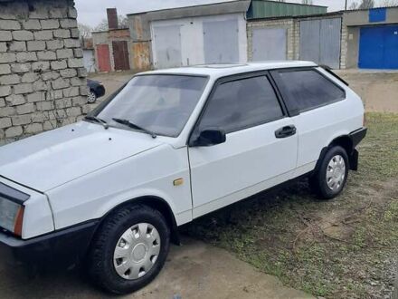 ВАЗ 2108 1990 у Новодністровськ на Automoto.ua Білий ВАЗ 2108, об'ємом двигуна 1.29 л та пробігом 152 тис. км за 1100 $, фото 1 на Automoto.ua