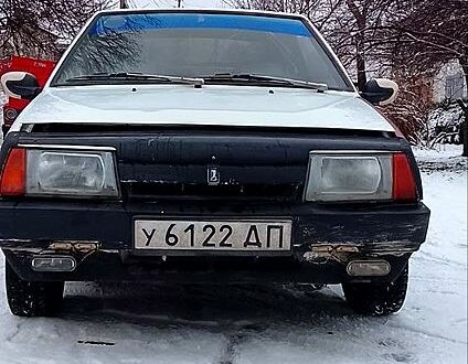 Белый ВАЗ 2108, объемом двигателя 1.5 л и пробегом 200 тыс. км за 470 $, фото 1 на Automoto.ua