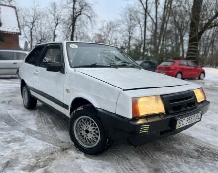 Белый ВАЗ 2108, объемом двигателя 1.5 л и пробегом 200 тыс. км за 499 $, фото 1 на Automoto.ua
