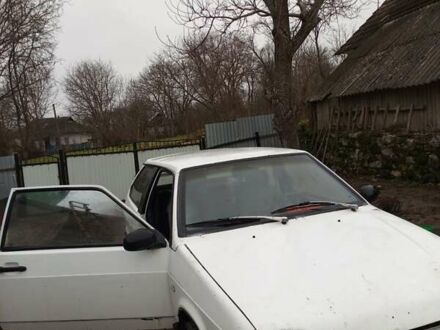 Белый ВАЗ 2108, объемом двигателя 1.55 л и пробегом 500 тыс. км за 600 $, фото 1 на Automoto.ua