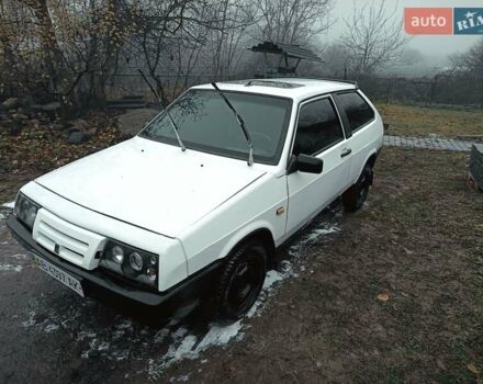 Белый ВАЗ 2108, объемом двигателя 1.1 л и пробегом 69 тыс. км за 1100 $, фото 1 на Automoto.ua