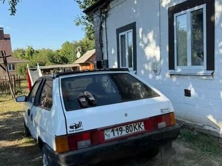 ВАЗ 2108 1991 в Носовке на Automoto.ua Белый ВАЗ 2108, объемом двигателя 0 л и пробегом 260 тыс. км за 607 $, фото 1 на Automoto.ua