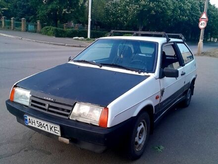 ВАЗ 2108 1991 в Краматорске на Automoto.ua Белый ВАЗ 2108, объемом двигателя 1.5 л и пробегом 320 тыс. км за 650 $, фото 1 на Automoto.ua