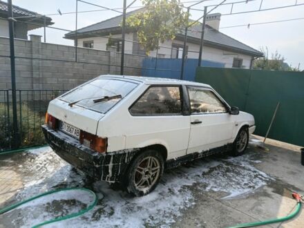 Белый ВАЗ 2108, объемом двигателя 2 л и пробегом 200 тыс. км за 350 $, фото 1 на Automoto.ua