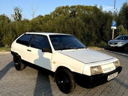 ВАЗ 2108 1992 в Калуше на Automoto.ua Белый ВАЗ 2108, объемом двигателя 1.5 л и пробегом 150 тыс. км за 520 $, фото 1 на Automoto.ua