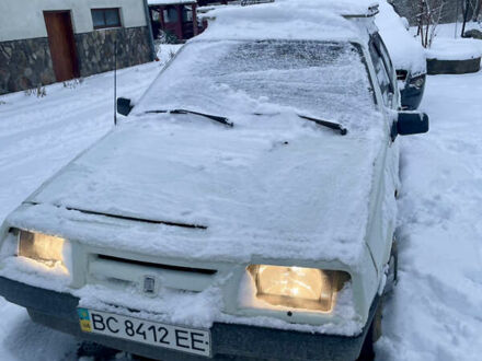 Білий ВАЗ 2108, об'ємом двигуна 1.29 л та пробігом 320 тис. км за 900 $, фото 1 на Automoto.ua