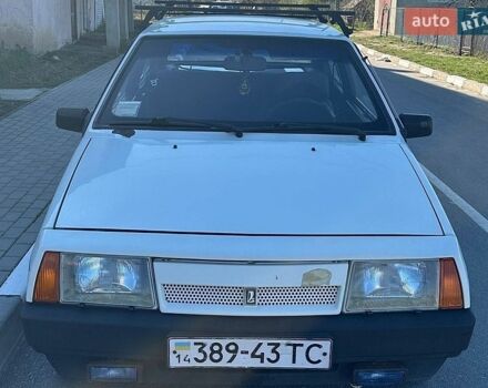 Белый ВАЗ 2108, объемом двигателя 1.3 л и пробегом 130 тыс. км за 1100 $, фото 1 на Automoto.ua