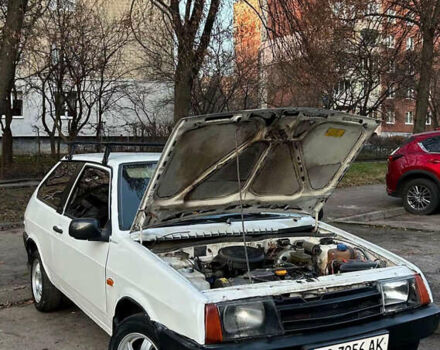 Белый ВАЗ 2108, объемом двигателя 1.5 л и пробегом 333 тыс. км за 750 $, фото 1 на Automoto.ua