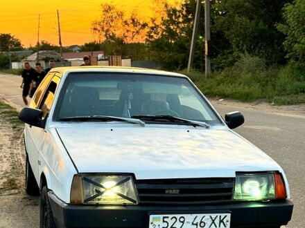 Белый ВАЗ 2108, объемом двигателя 1.6 л и пробегом 200 тыс. км за 840 $, фото 1 на Automoto.ua