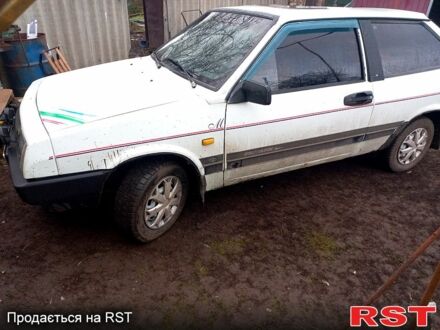 Белый ВАЗ 2108, объемом двигателя 1.5 л и пробегом 0 тыс. км за 999 $, фото 1 на Automoto.ua
