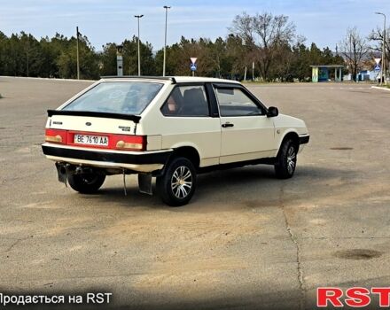 Белый ВАЗ 2108, объемом двигателя 1.3 л и пробегом 150 тыс. км за 950 $, фото 1 на Automoto.ua