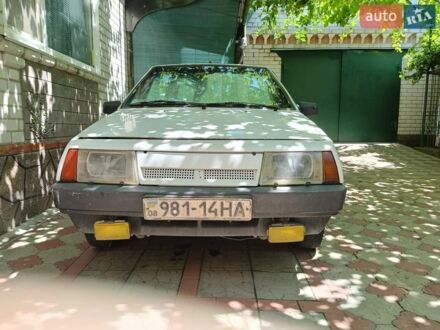 Белый ВАЗ 2108, объемом двигателя 1.5 л и пробегом 150 тыс. км за 700 $, фото 1 на Automoto.ua